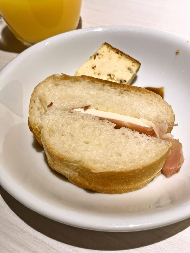 コモンルーム四条烏丸8