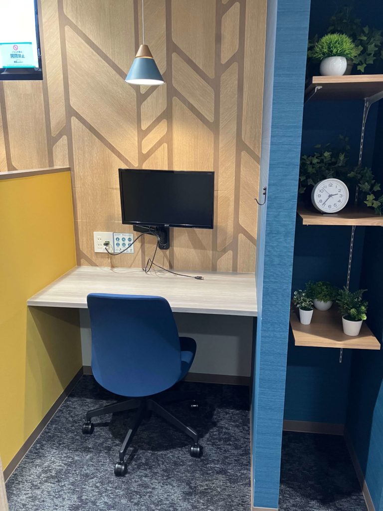 BIZcomfort（ビズコンフォート）京都烏丸御池4