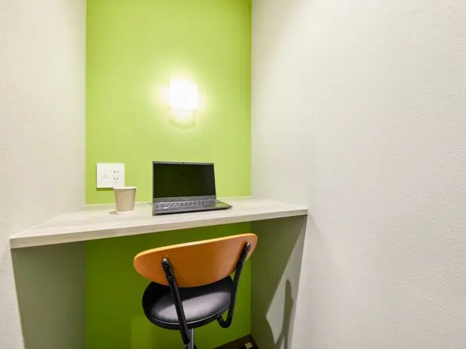 BIZcomfort（ビズコンフォート）京都烏丸御池6